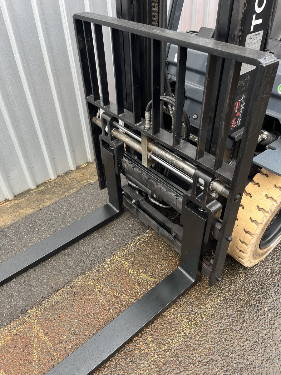 Used Toyota 2.5 Tonne Forklift - Image 7