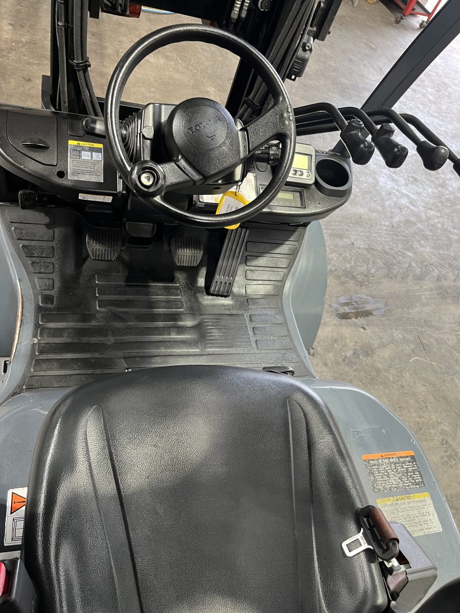 Used Toyota 2.5 Tonne Forklift - Image 9
