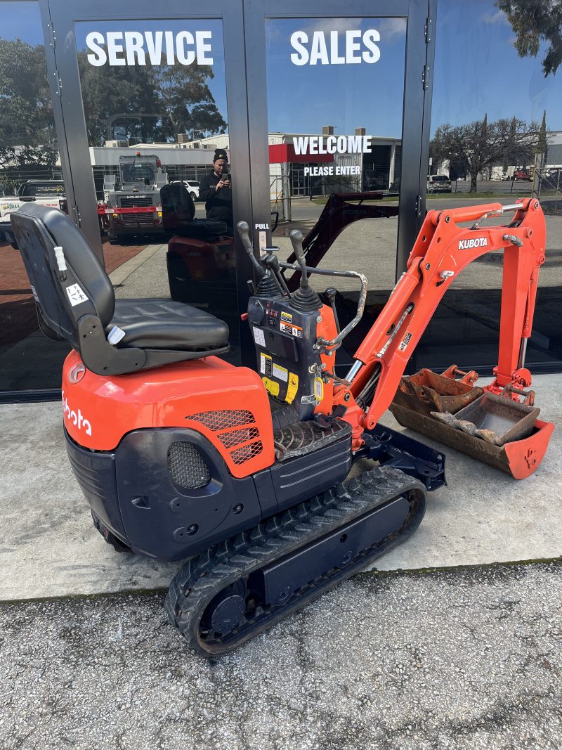 Kubota K008-3 Excavator - Image 3