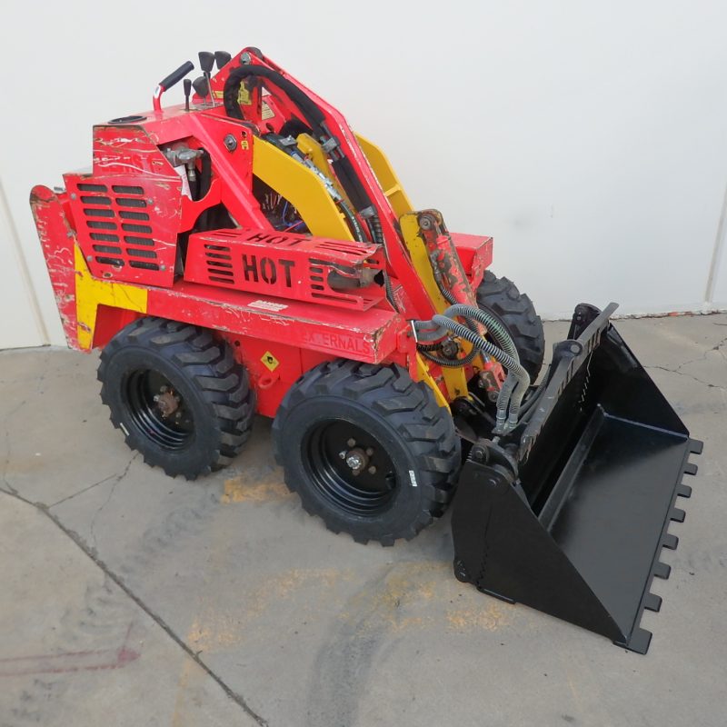 Kanga DA625 Mini Loader - Image 2