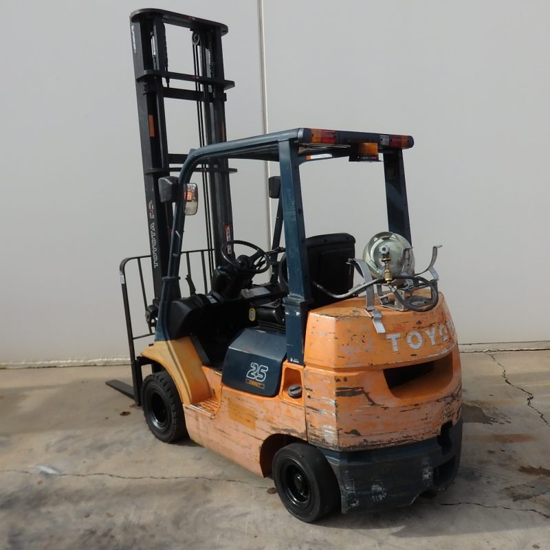 Used Toyota 2.5t Compact Forklift - Image 4