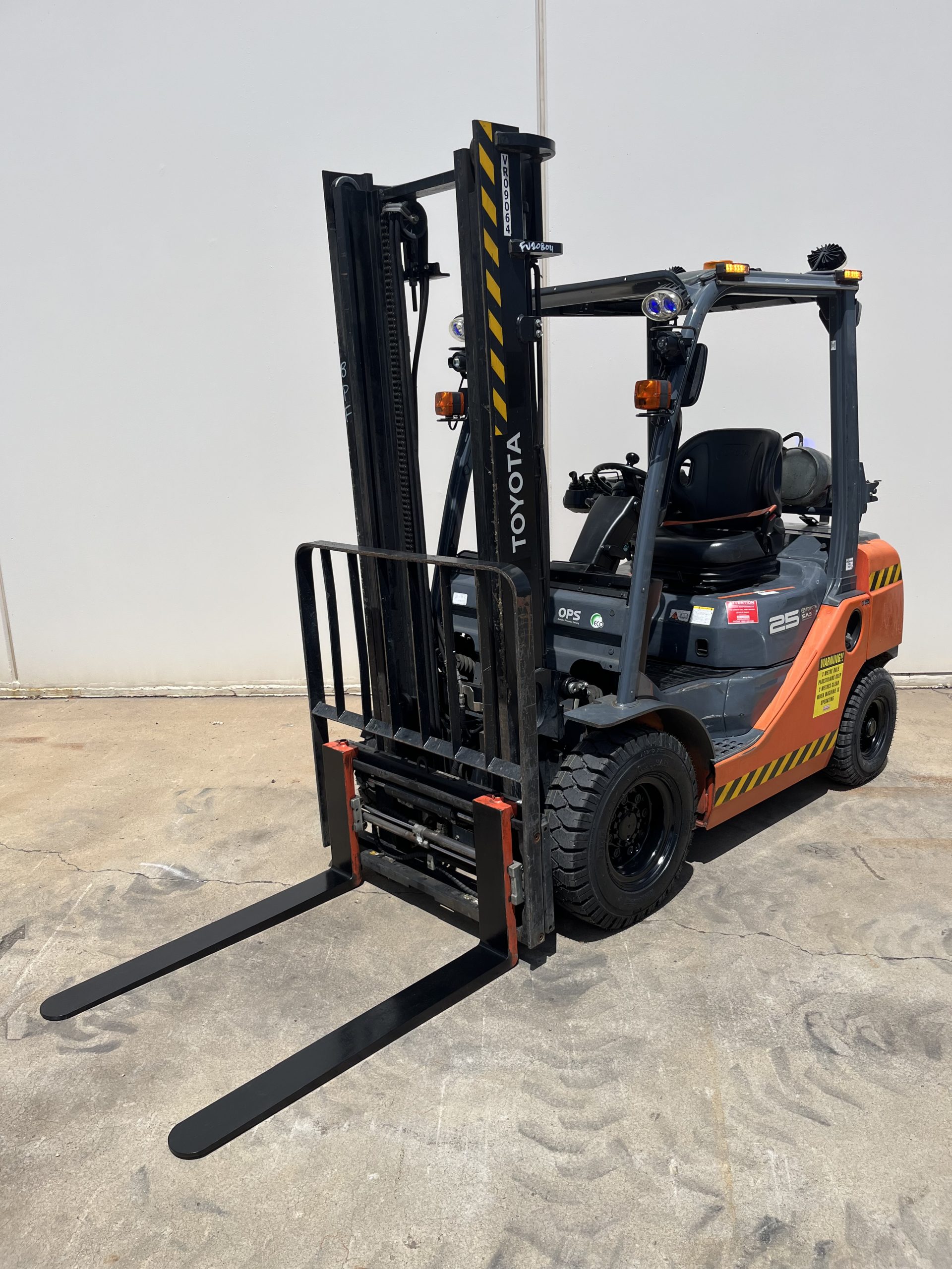 Used Toyota 2.5 Tonne Forklift