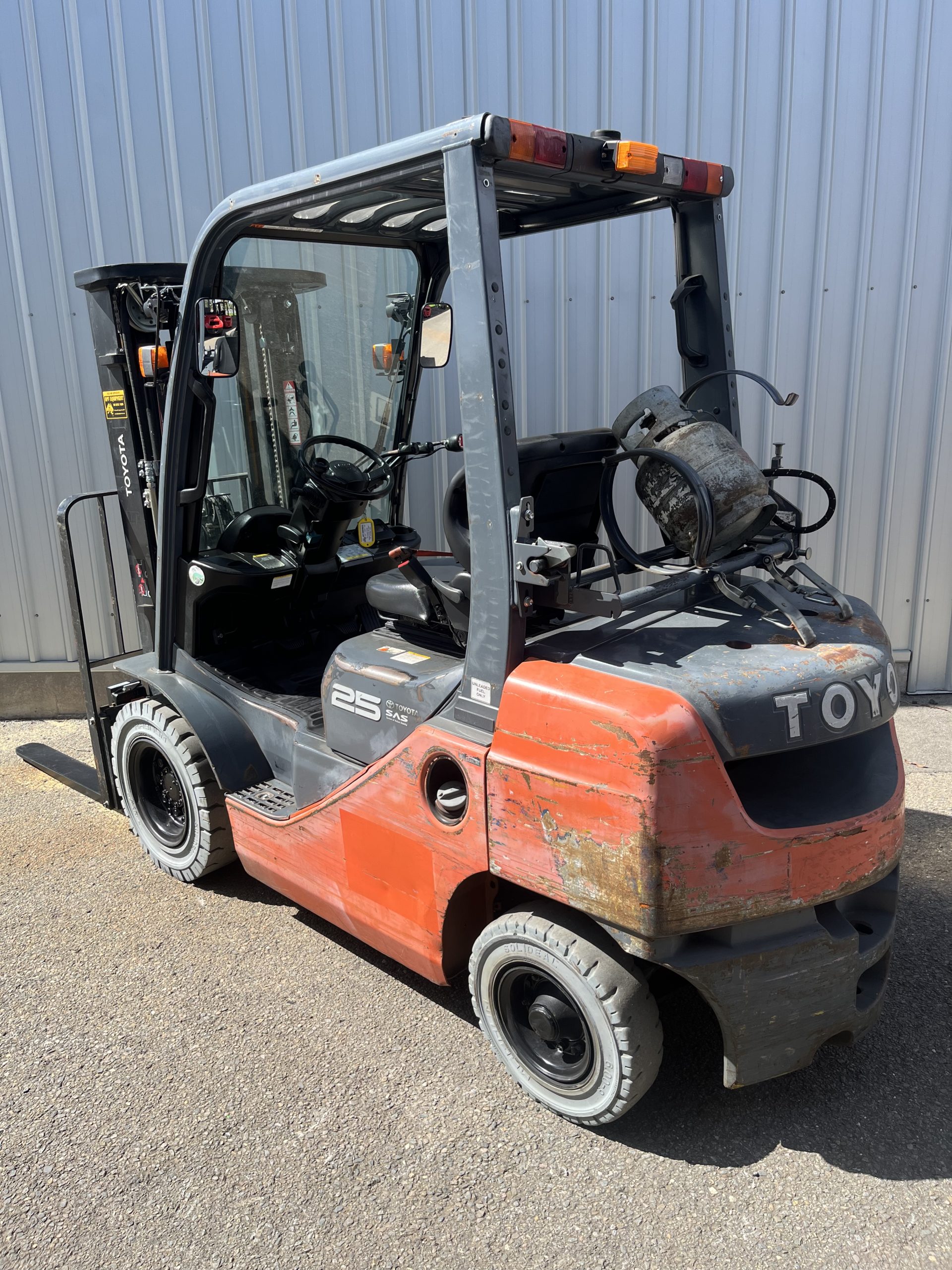 Used 2.5 Tonne Container Mast Forklift - Image 7