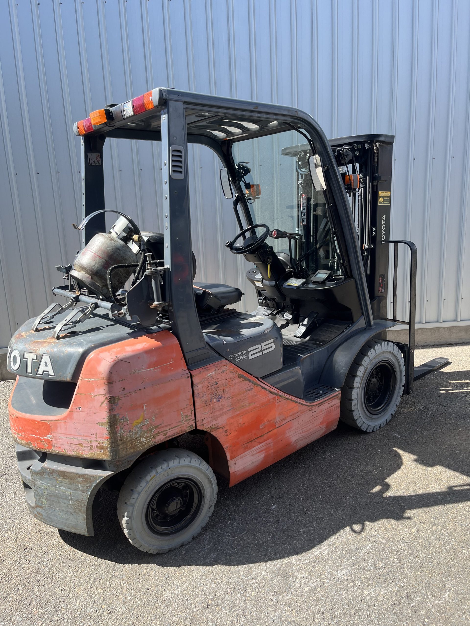 Used 2.5 Tonne Container Mast Forklift - Image 6