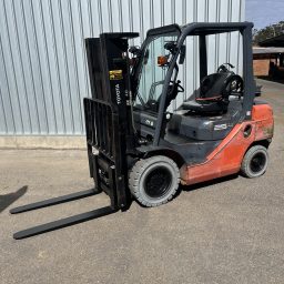 Used 2.5 Tonne Container Mast Forklift
