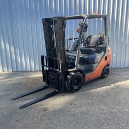 Used 1.8 Tonne Container Mast