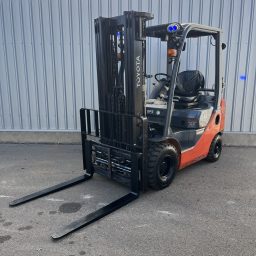 Used Container Mast 1.8 Tonne Forklift