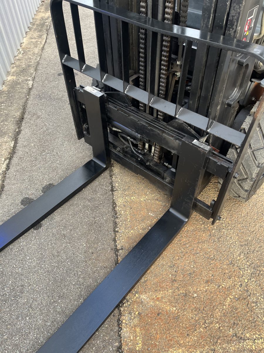 Toyota 2.5 Tonne Container Mast - Image 9