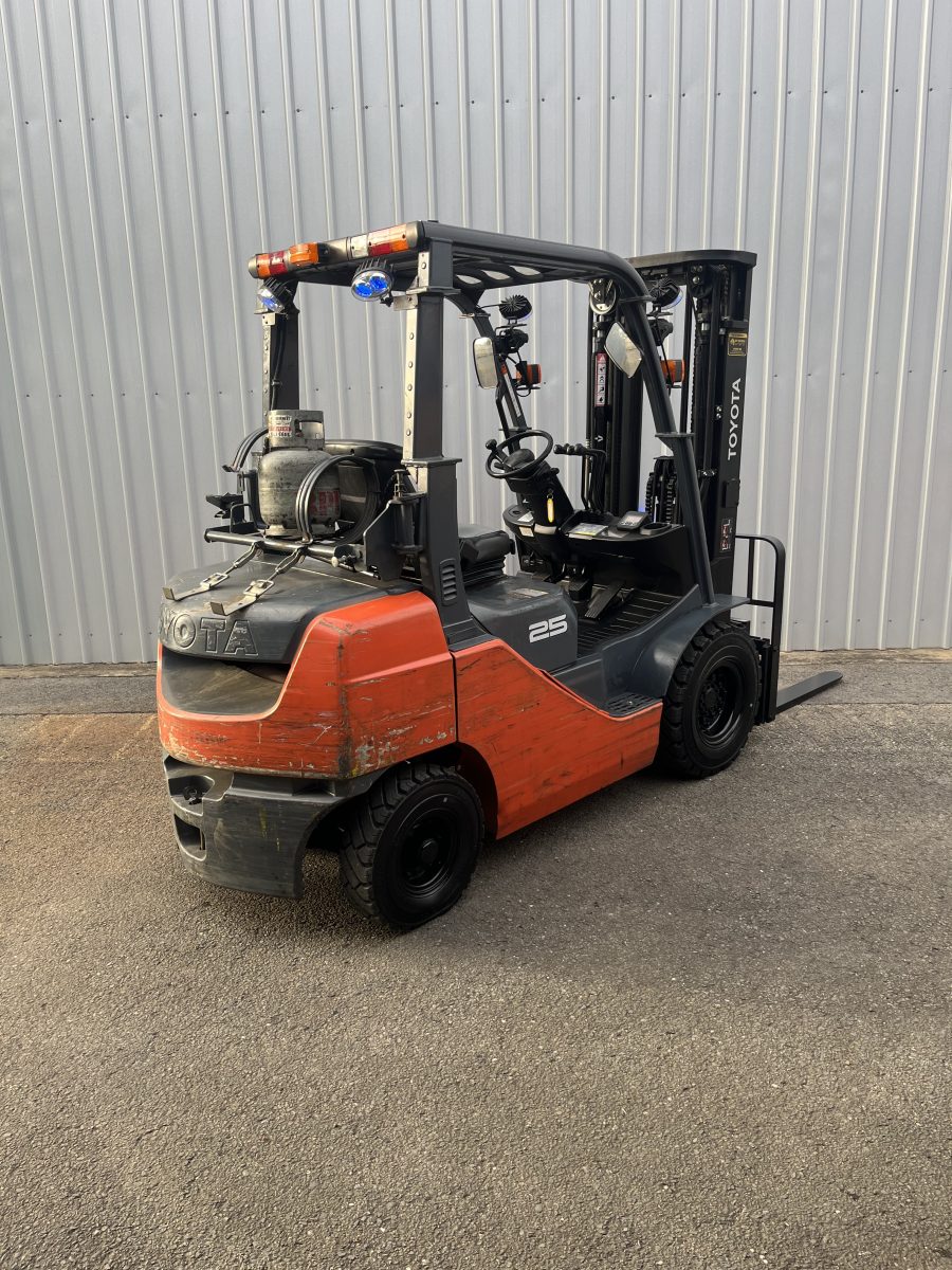 Toyota 2.5 Tonne Container Mast - Image 4