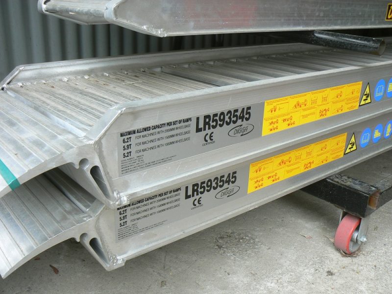 Aluminium loading ramps